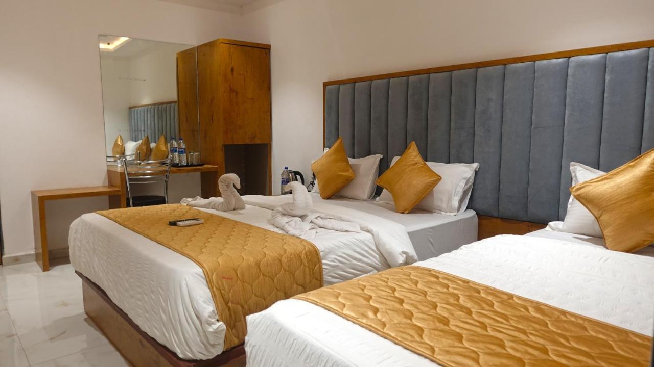 Hotel Palms Residency, Chembur Bombaj Zewnętrze zdjęcie