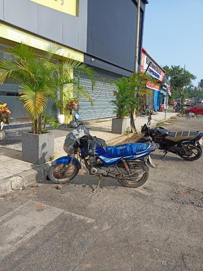 Hotel Palms Residency, Chembur Bombaj Zewnętrze zdjęcie